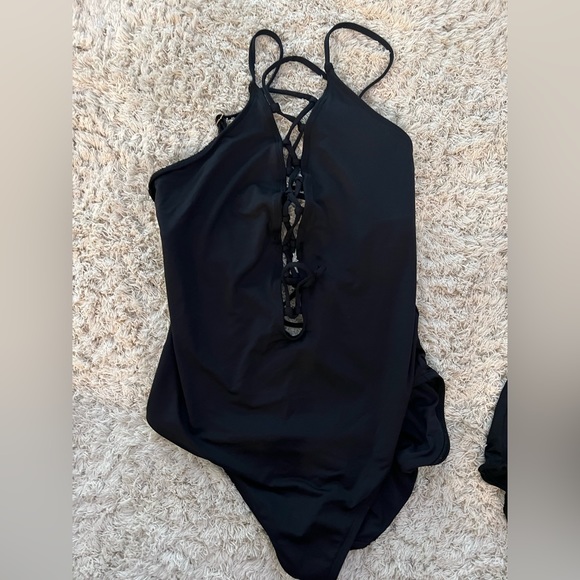 3 swim suits leopard one pieces - Picture 2 of 4